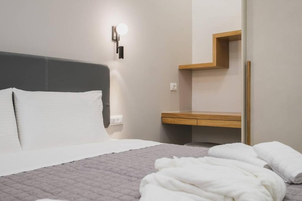 Peris 2 - Central Apt Near Old Town - Ac, Washer Chania  ภายนอก รูปภาพ